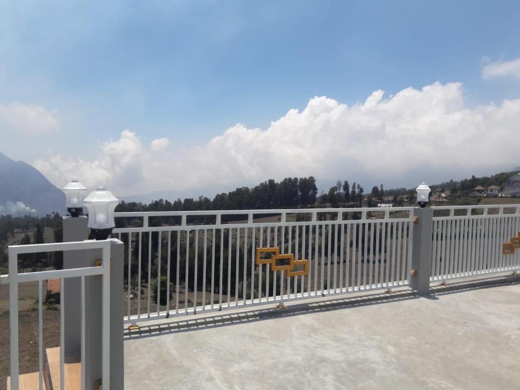 Bromo Otix Guest House Номер фото