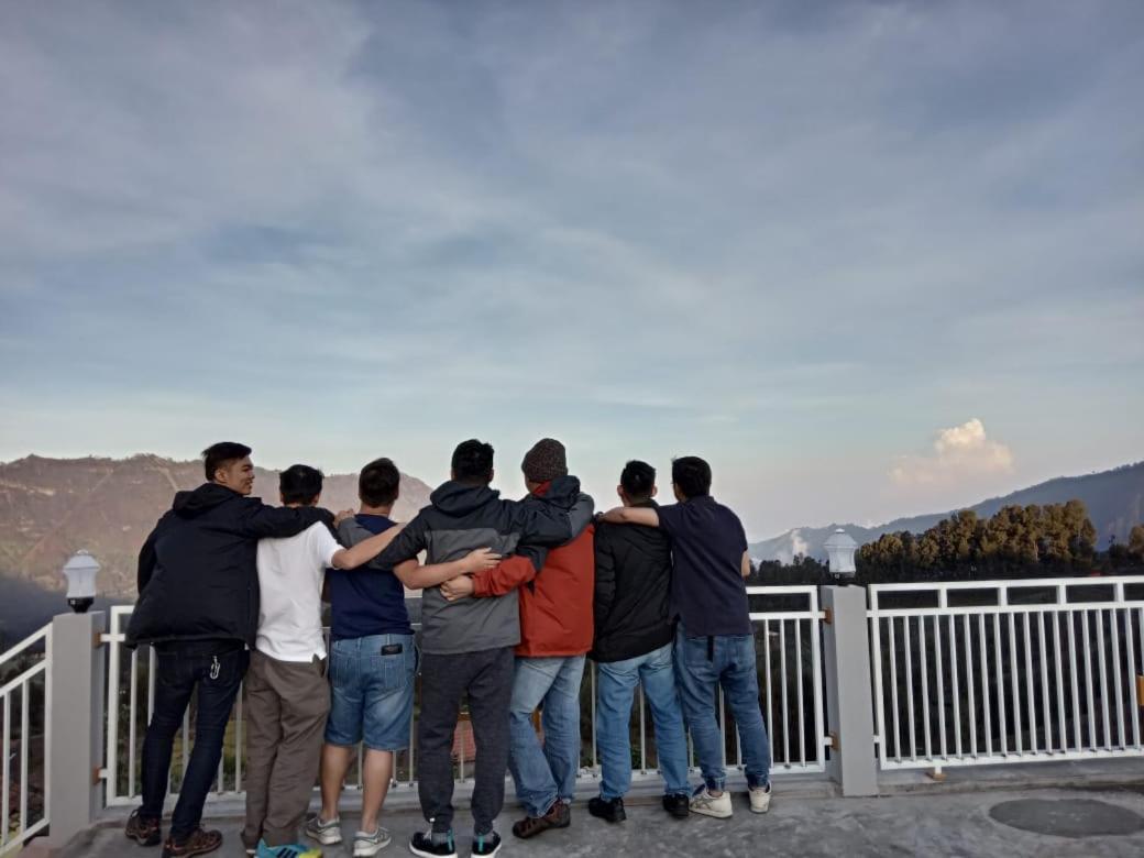 Bromo Otix Guest House Екстер'єр фото